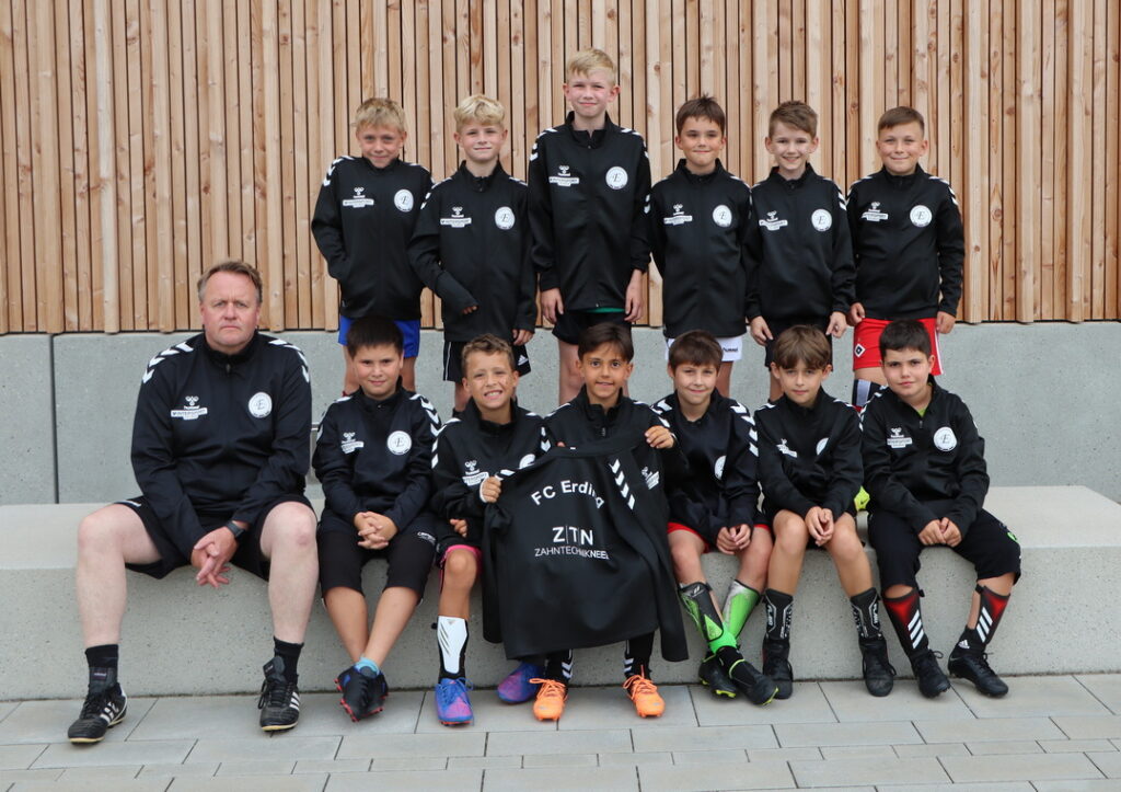 Sponsorenfoto FC Erding E1 2022