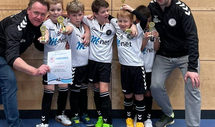 26.02.2023: F2 erzielt 2. Platz beim Hallenturnier 2023 des TSV Dorfen